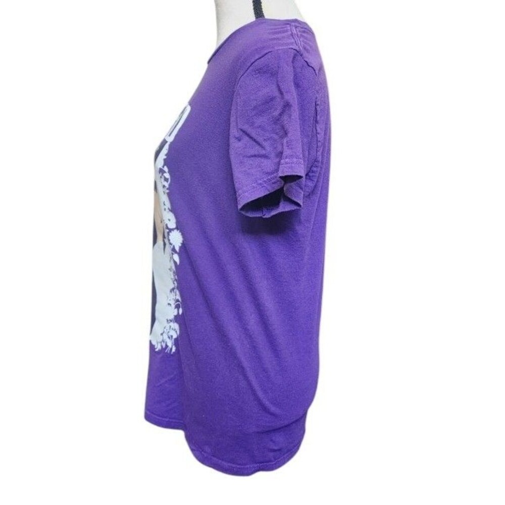 WICKED the Broadway Musical Two Witches Purple T-Shirt Size Large - Picture 4 of 5